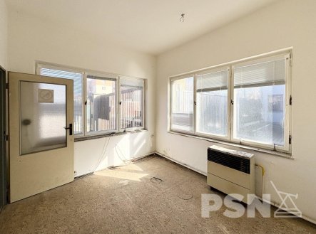 Pronájem komerčního objektu, sklad, 20 m²