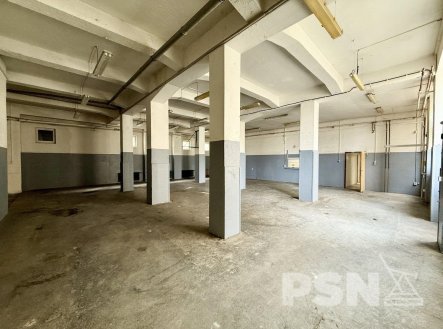 Pronájem komerčního objektu, sklad, 678 m²