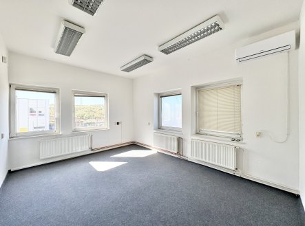 Pronájem kanceláře, 58 m²