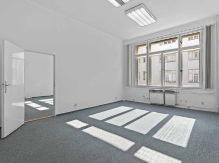 Pronájem kanceláře, 56 m²
