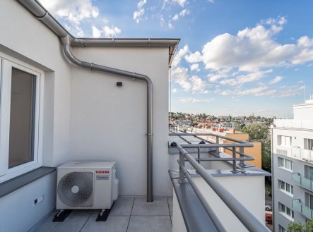 Pronájem bytu, 2+kk, 55 m²