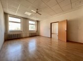 Pronájem kanceláře, 98 m²