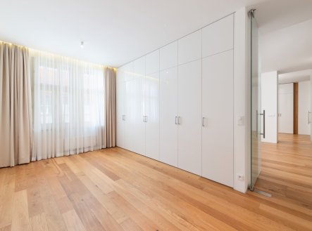 Pronájem bytu, 5+kk, 184 m²