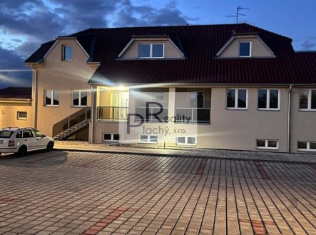 Prodej bytu, 2+kk, 338 m²