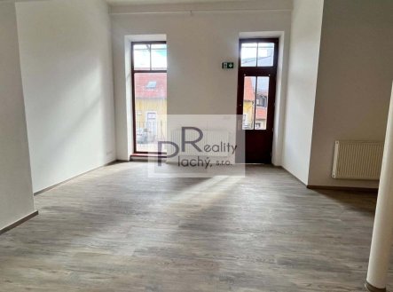 Pronájem obchodní prostory, 67 m²