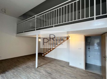 Pronájem obchodní prostory, 67 m²