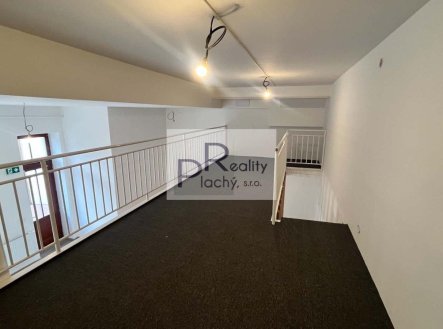 Pronájem obchodní prostory, 67 m²