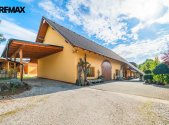 Prodej - dům/vila, 304 m²