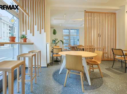 Pronájem obchodní prostory, 210 m²
