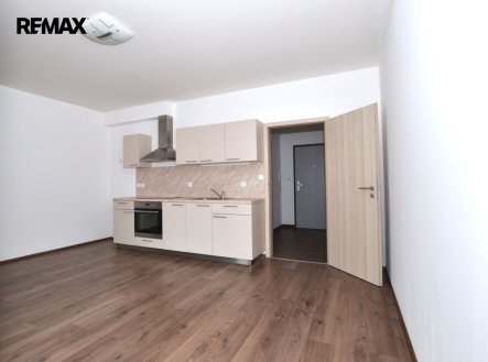 Pronájem bytu, 2+kk, 42 m²