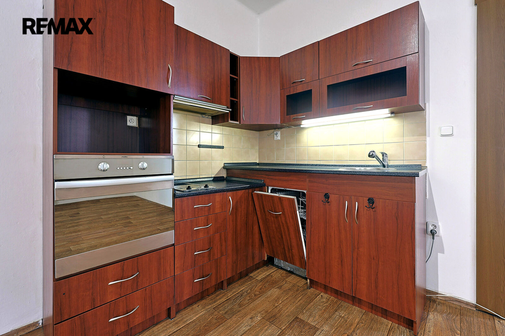 r6pf9908.jpg