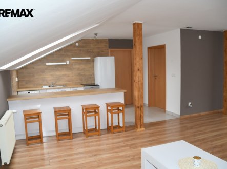 Pronájem bytu, 2+kk, 78 m²