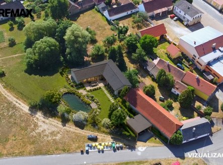 Prodej pozemku pro bydlení, 2 388 m²