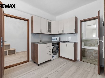 Pronájem bytu, 2+kk, 36 m²