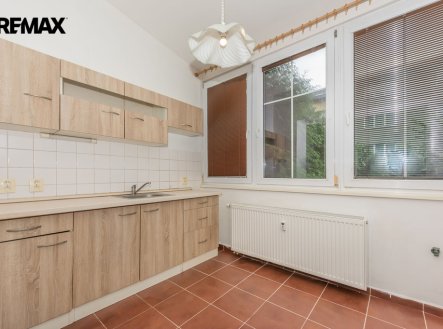 Pronájem bytu, 1+kk, 38 m²