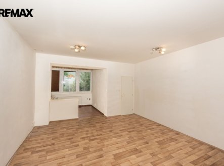Pronájem bytu, 1+kk, 38 m²