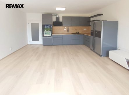 Pronájem bytu, 2+kk, 205 m²