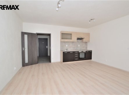 Pronájem bytu, 1+kk, 37 m²