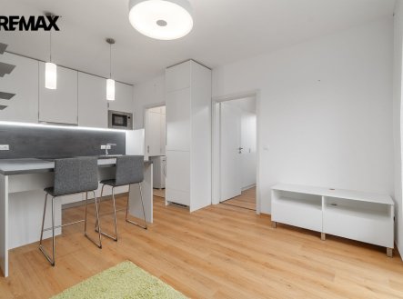 Pronájem bytu, 2+kk, 40 m²