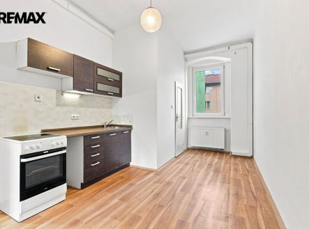 Pronájem bytu, 1+1, 50 m²
