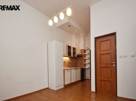 Pronájem bytu, 1+1, 44 m²