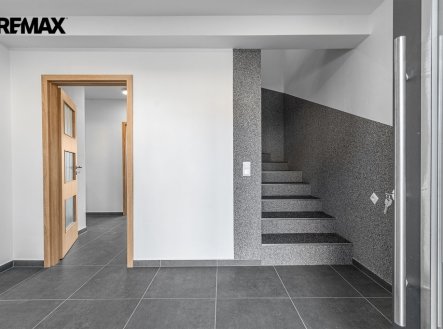 Pronájem domu/vily, 173 m²