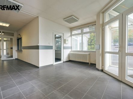 Pronájem obchodní prostory, 150 m²