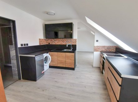 Pronájem bytu, 2+kk, 50 m²
