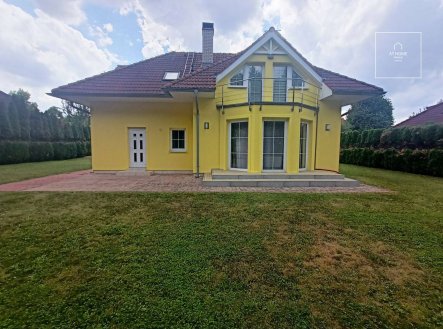Pronájem domu/vily, 179 m²
