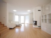 Pronájem domu/vily, 179 m²