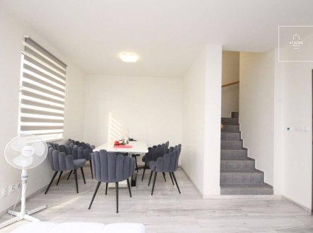 Pronájem domu/vily, 103 m²