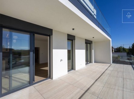 Pronájem bytu, 3+kk, 95 m²