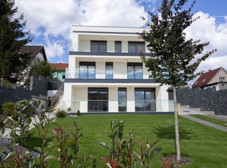 Pronájem bytu, 3+kk, 95 m²
