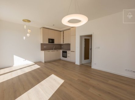 Pronájem bytu, 3+kk, 95 m²