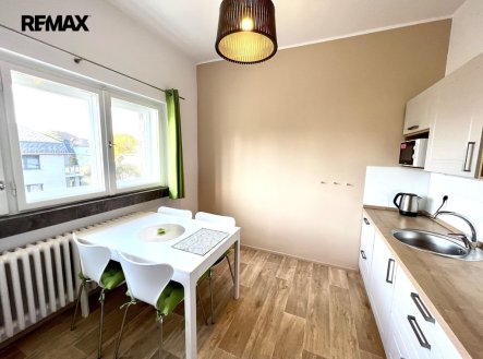 Pronájem bytu, 2+1, 66 m²
