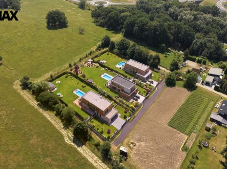 Prodej pozemku pro bydlení, 1 927 m²