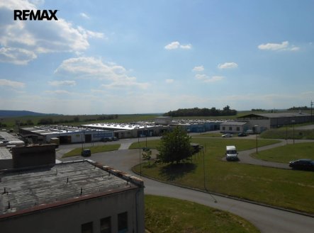 Pronájem výrobní prostory, 2 100 m²