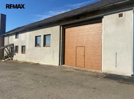Pronájem výrobní prostory, 250 m²