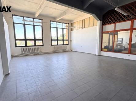 Pronájem obchodní prostory, 84 m²