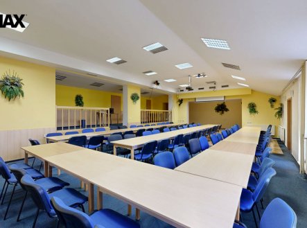 Prodej hotel, 3 300 m²