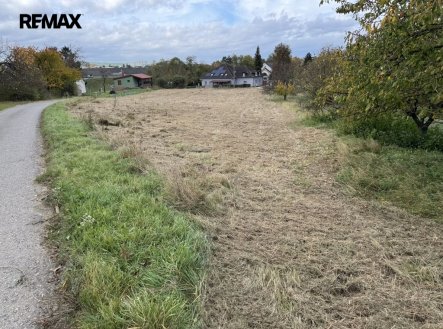 Prodej pozemku pro komerční výstavbu, 2 813 m²