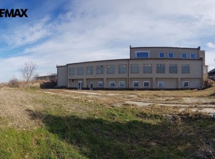 Prodej výrobní prostory, 1 500 m²