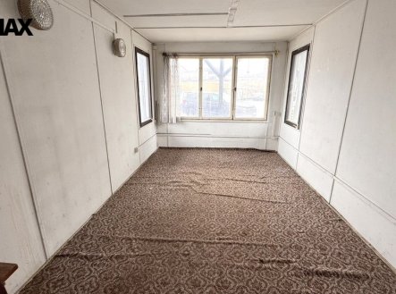 Pronájem obchodní prostory, 18 m²
