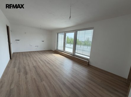 Pronájem bytu, 3+kk, 90 m²