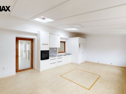 Prodej bytu, 3+1, 400 m²