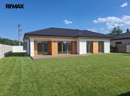 Prodej pozemku pro bydlení, 827 m²