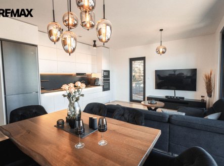 Pronájem bytu, 3+kk, 86 m²