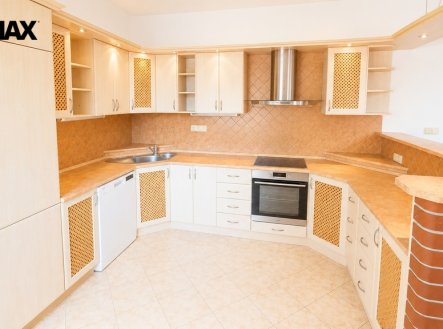 Pronájem bytu, 4+kk, 165 m²