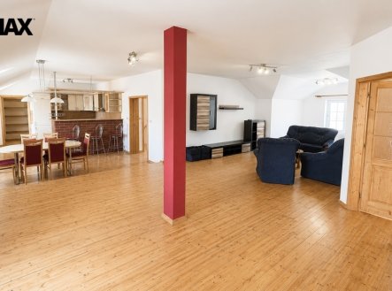 Pronájem bytu, 4+kk, 165 m²
