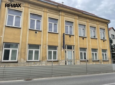 Pronájem obchodní prostory, 225 m²